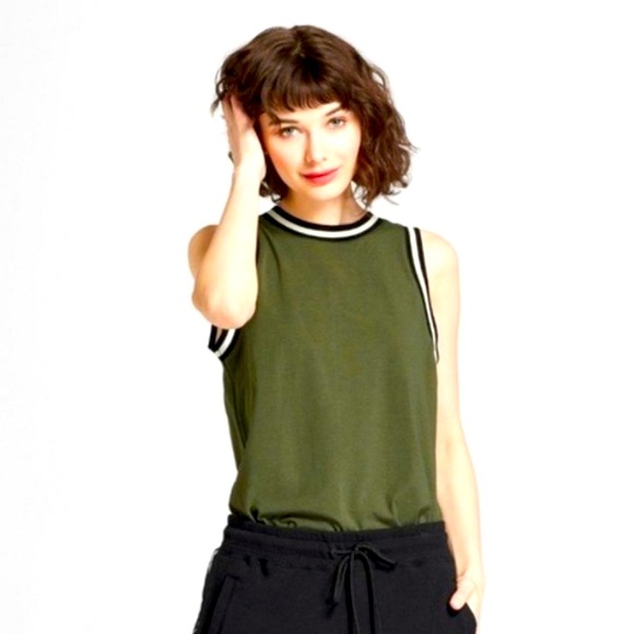 Hunter Tops - Hunter High Neck Contrast Trim Size L NWOT